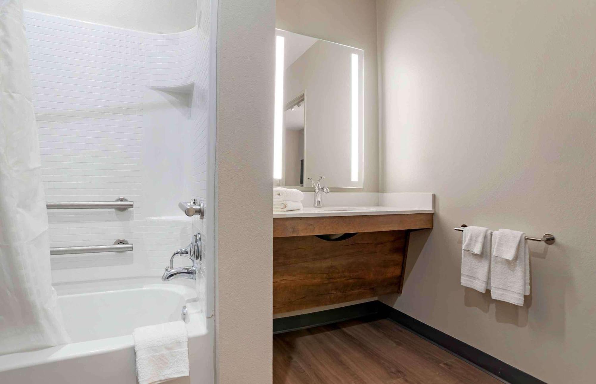 Extended Stay America Premier Suites - Pensacola - Nas Corry Station Warrington Bagian luar foto